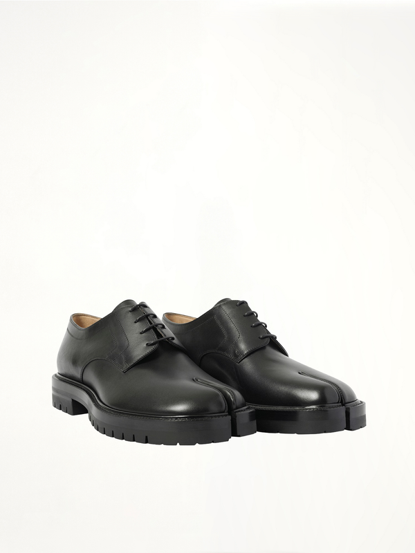 Tabi County Lace-Up in Black Front View | MAISON MARGIELA