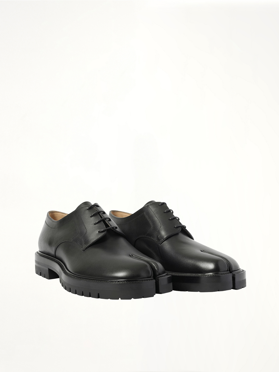 Tabi County Lace-Up in Black Front View | MAISON MARGIELA