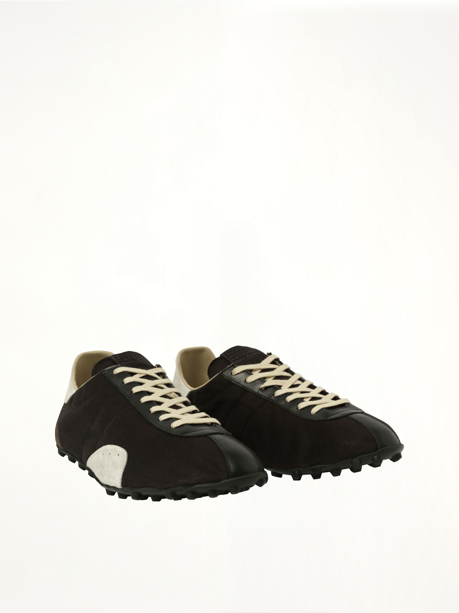 Sprinters Low Top Sneaker in Black/White/Anthracite Front View | MAISON MARGIELA