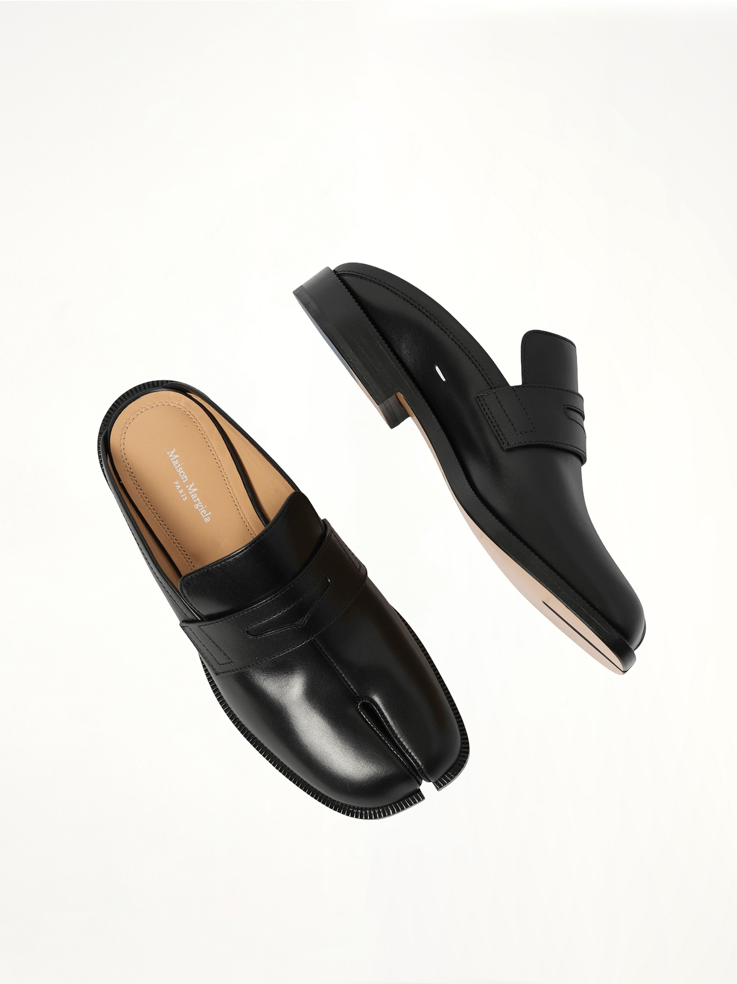 Tabi City Loafer Mule in Black
