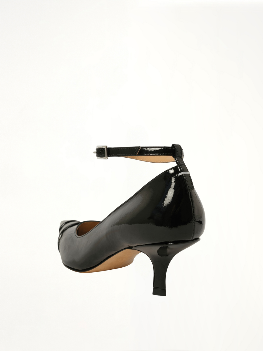 Kinkies Pumps H55 in Black Back View | MAISON MARGIELA
