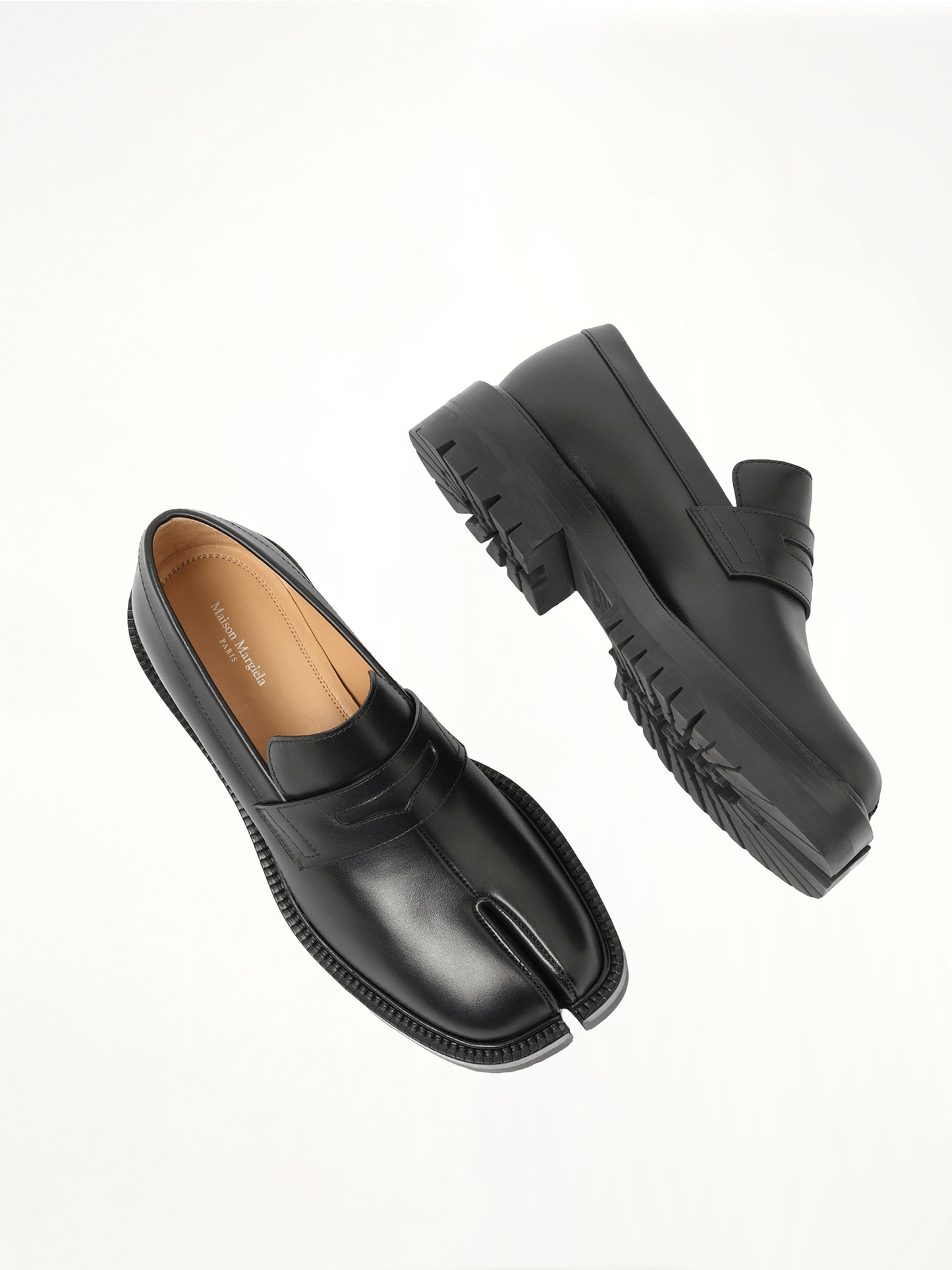 Tabi County Loafer in Black