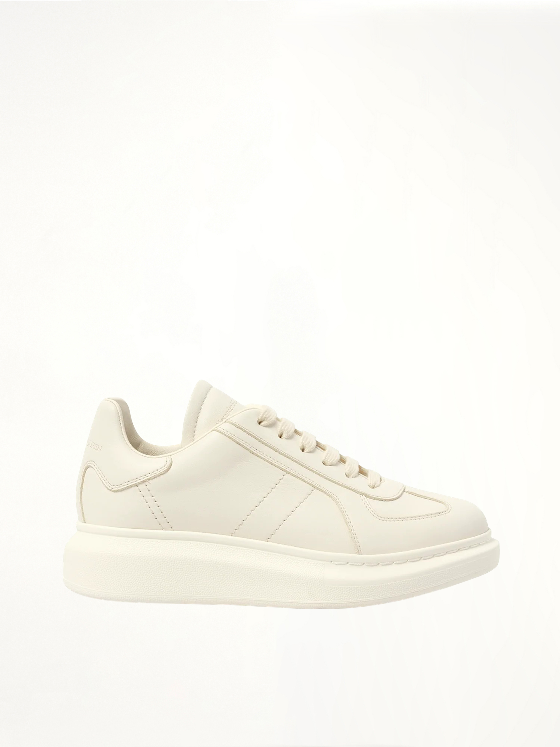 New Oversized Sneaker in Off White Side View | ALEXANDER MCQUEEN