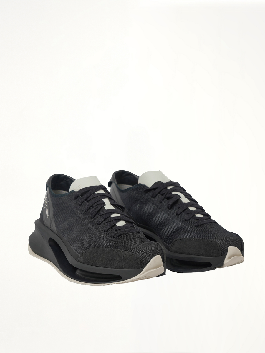 Y-3 S-Gendo Run in Black Front View | Y-3