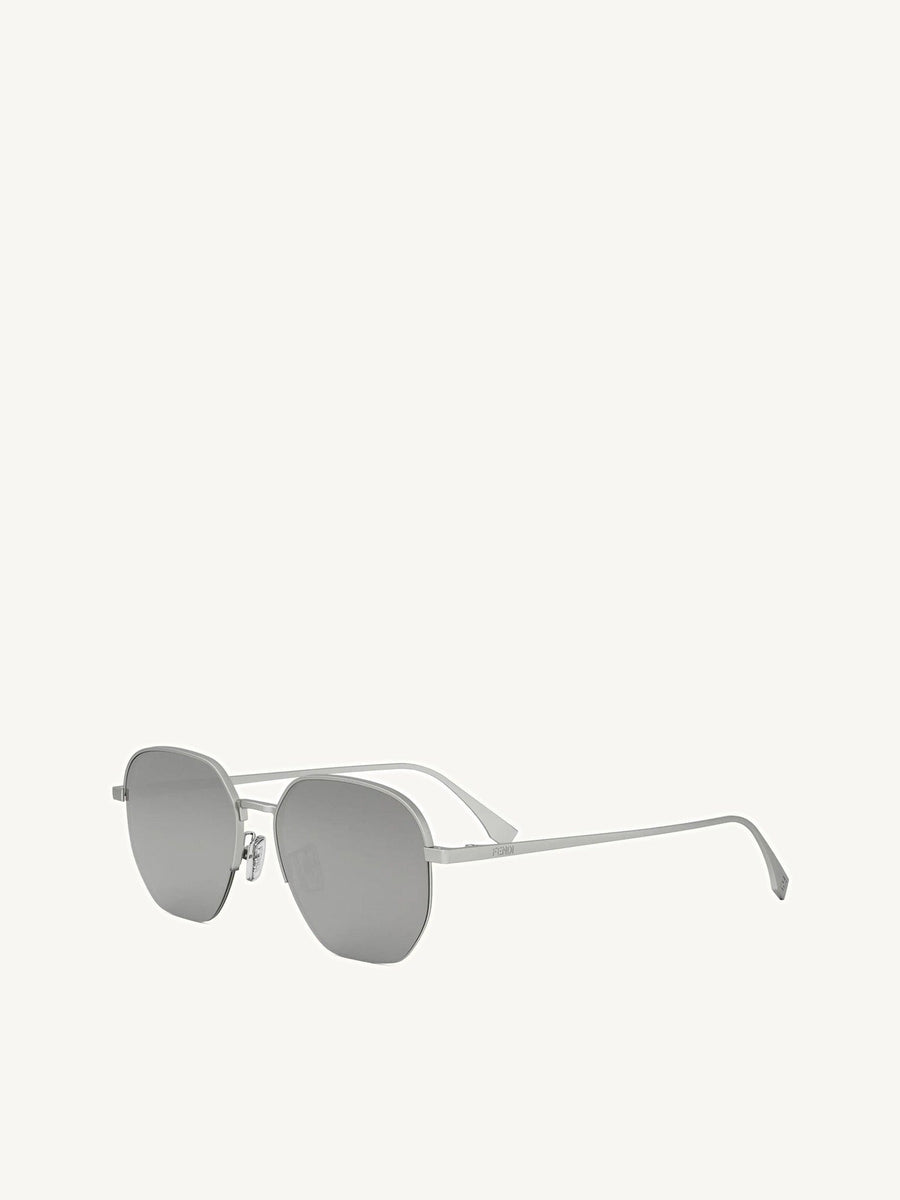 Fendi FE40004U 5517C Metal Sunglasess in Silver/Grey