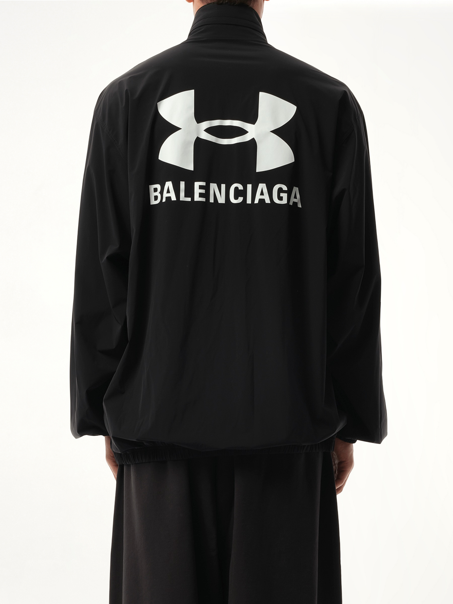 Under Armour Windbreaker in Black