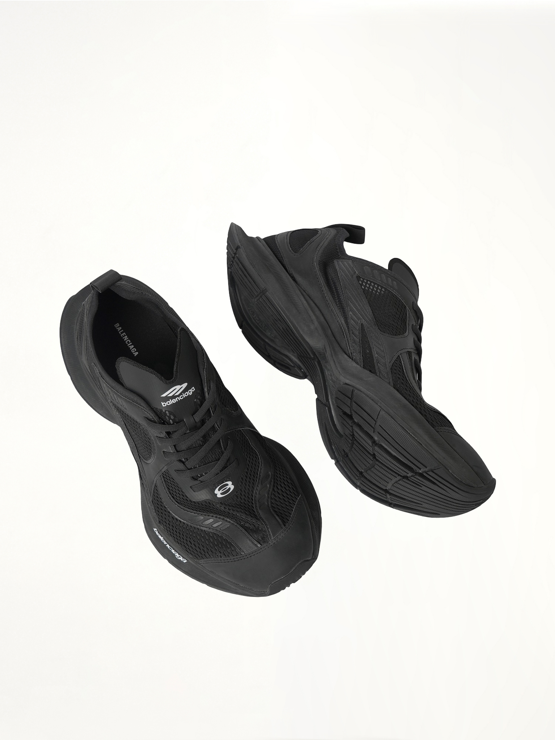 Circuit Sneaker in Black Top View | BALENCIAGA