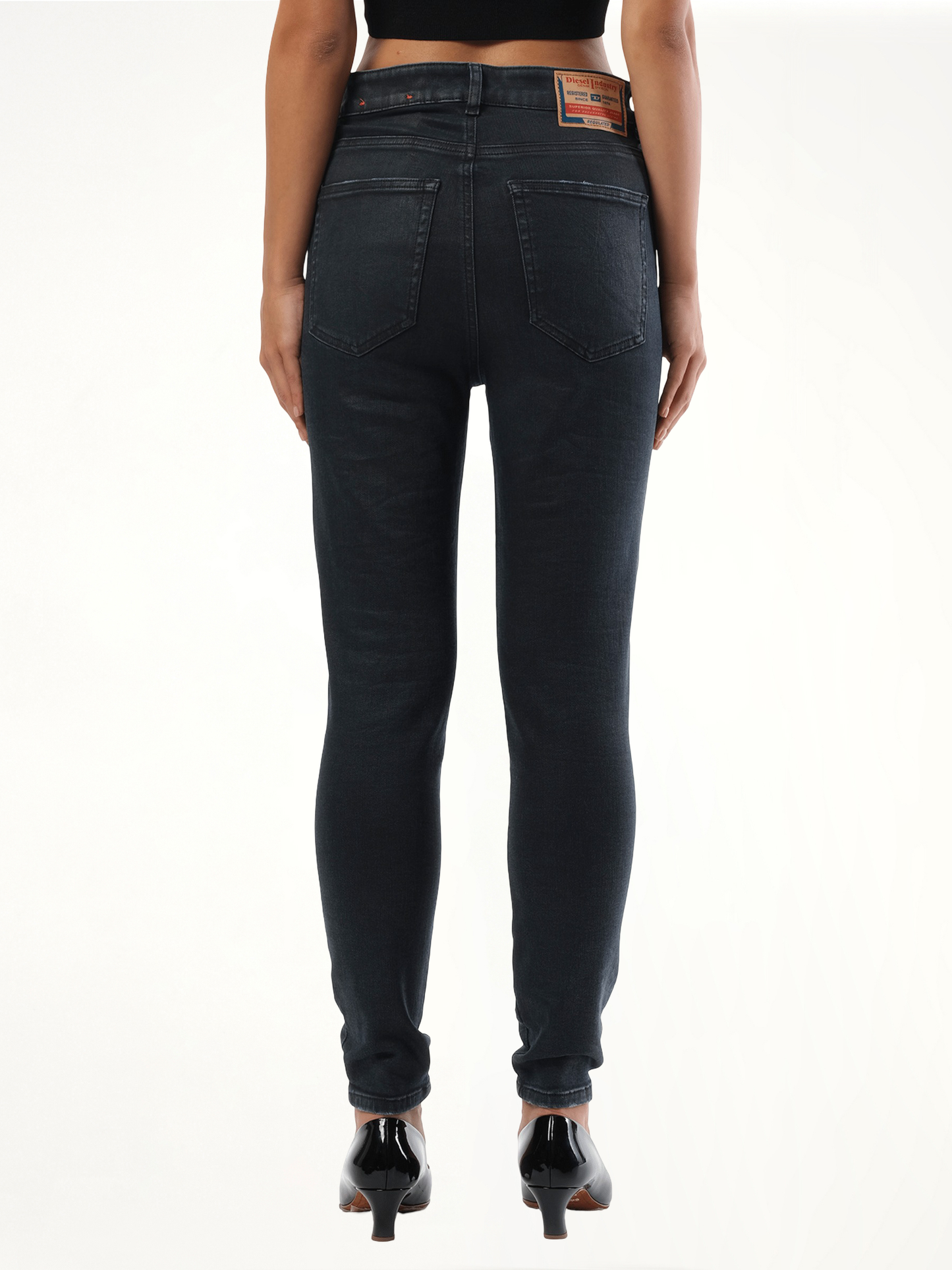 1984 Slandy High Jeans in Washed Black