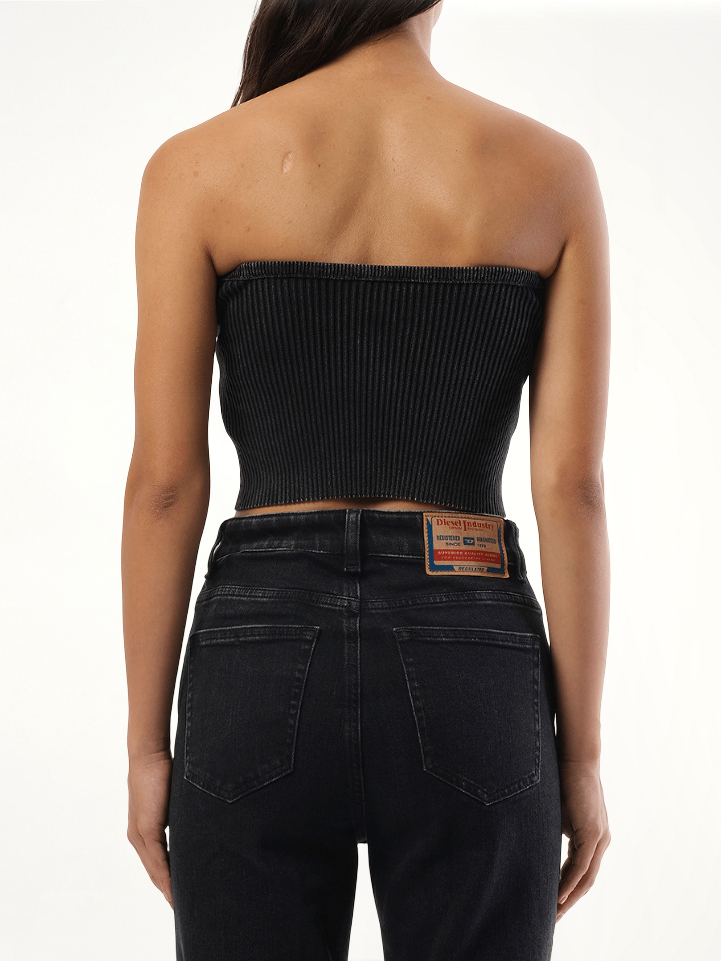 M-Clarksvillex Cropped Top in Black