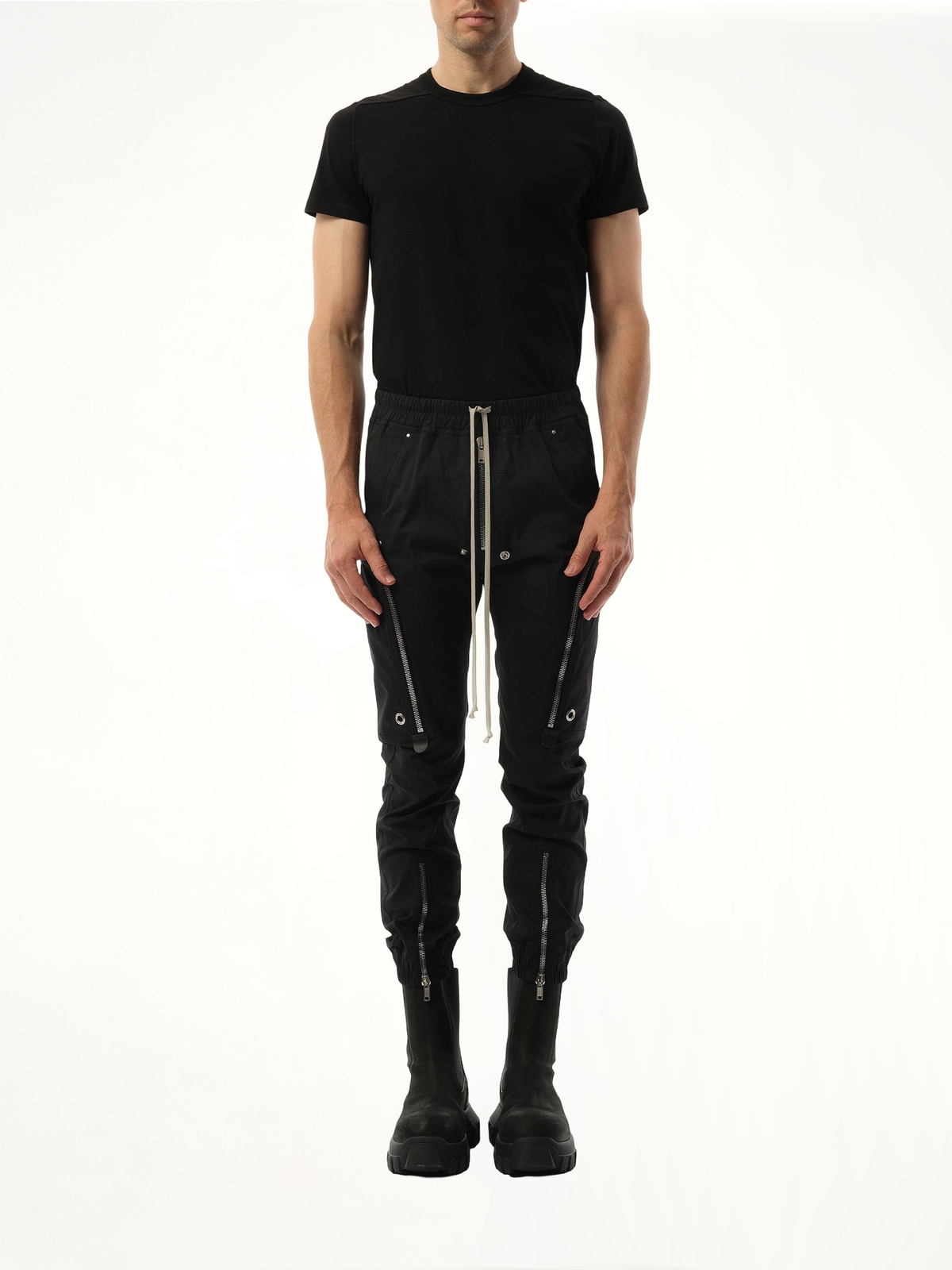 Bauhaus Cargo in Black