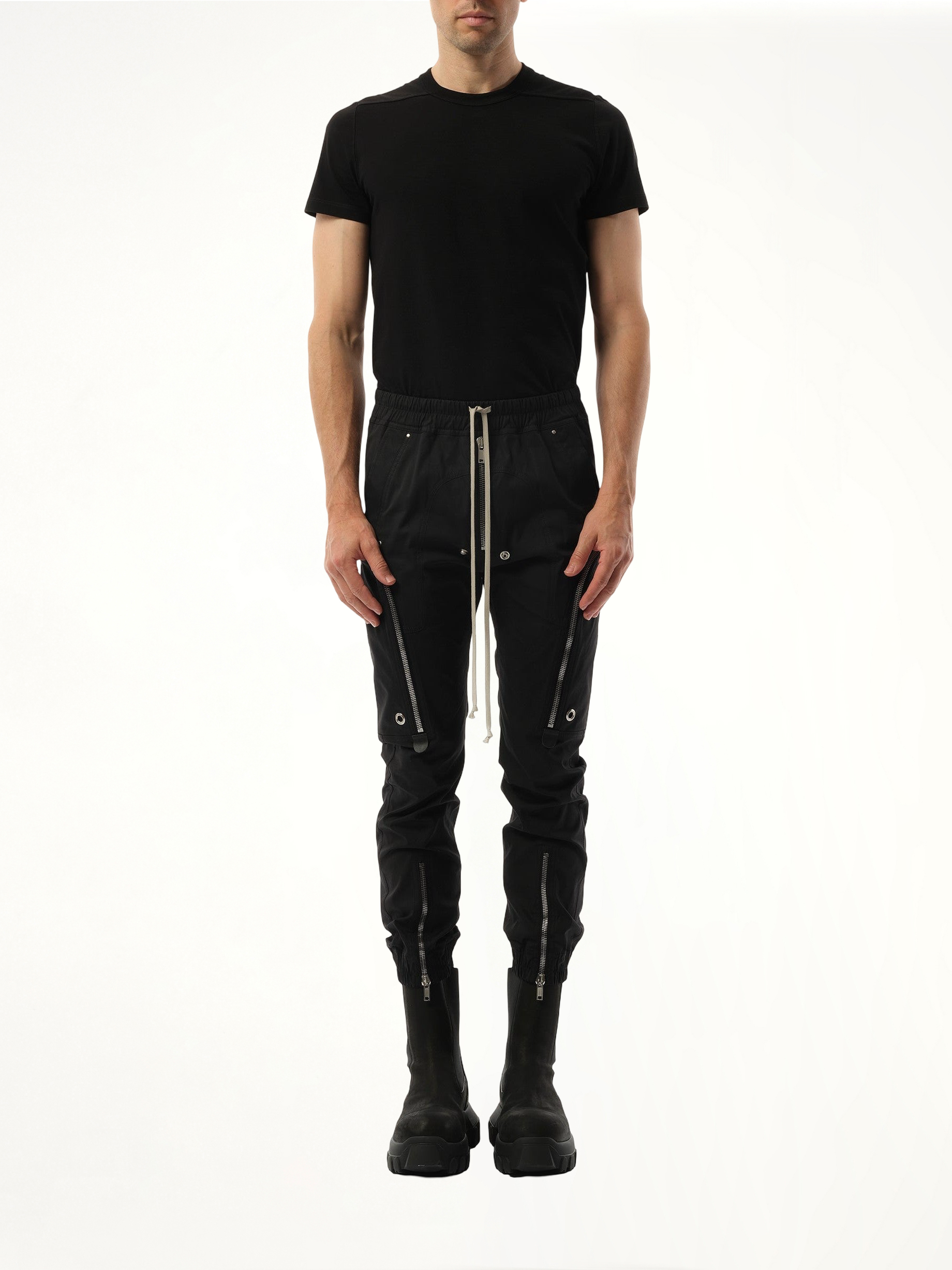 Bauhaus Cargo in Black