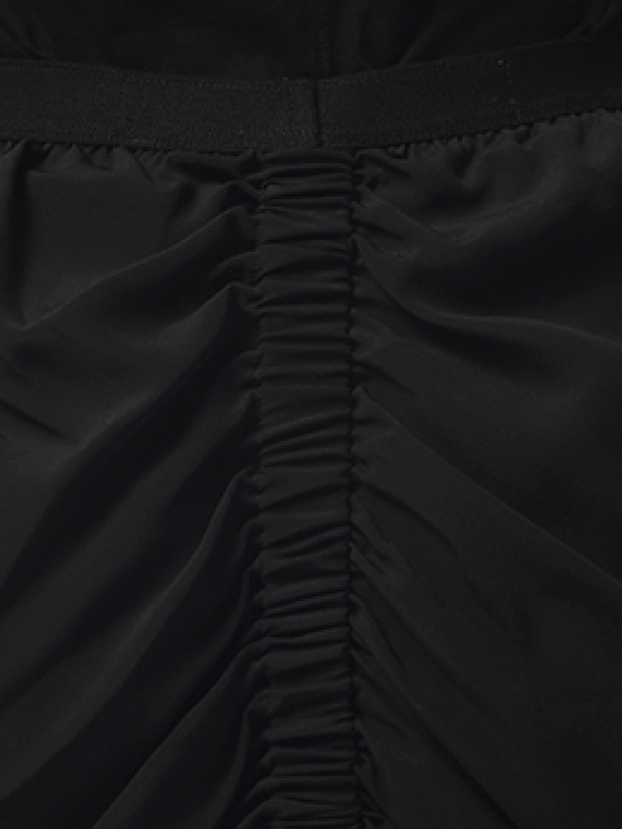 Cocoon Crepe Shrimp Skirt in Black