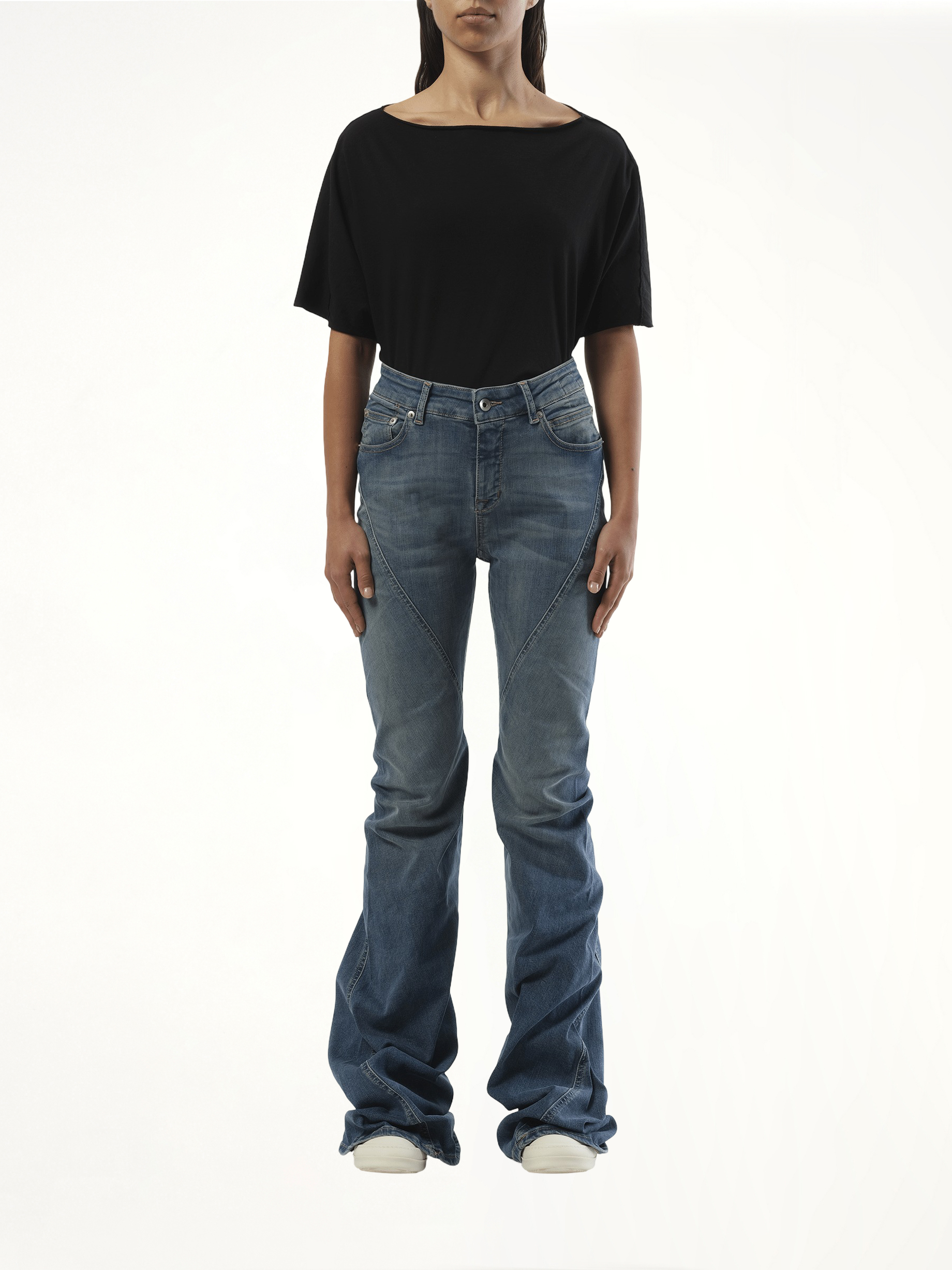 Bias Bootcut Jeans in Washed Indigo