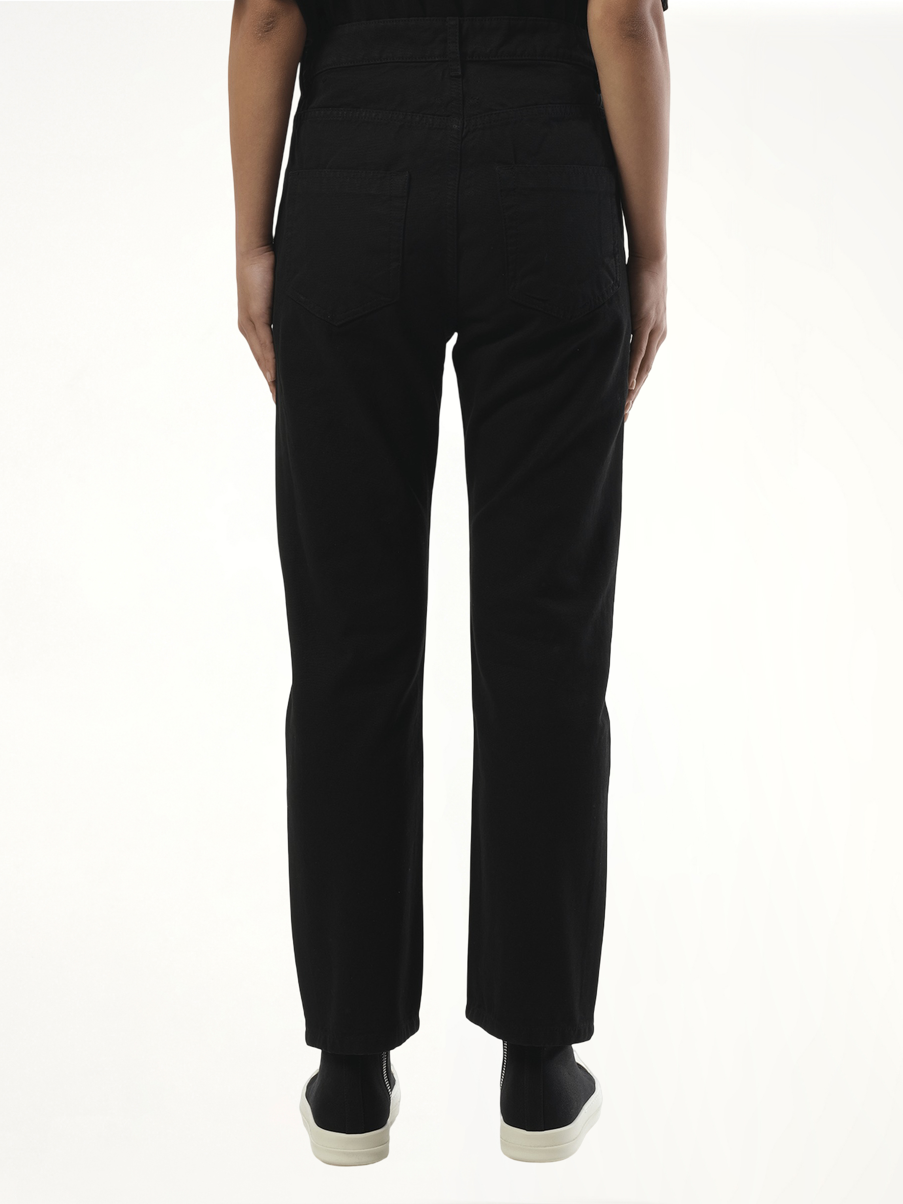 VDD Jeans in Black