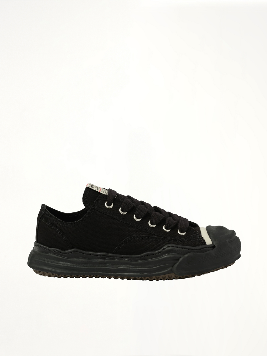 Hank OG Sneaker in Black/Black Side View | MAISON MIHARA YASUHIRO