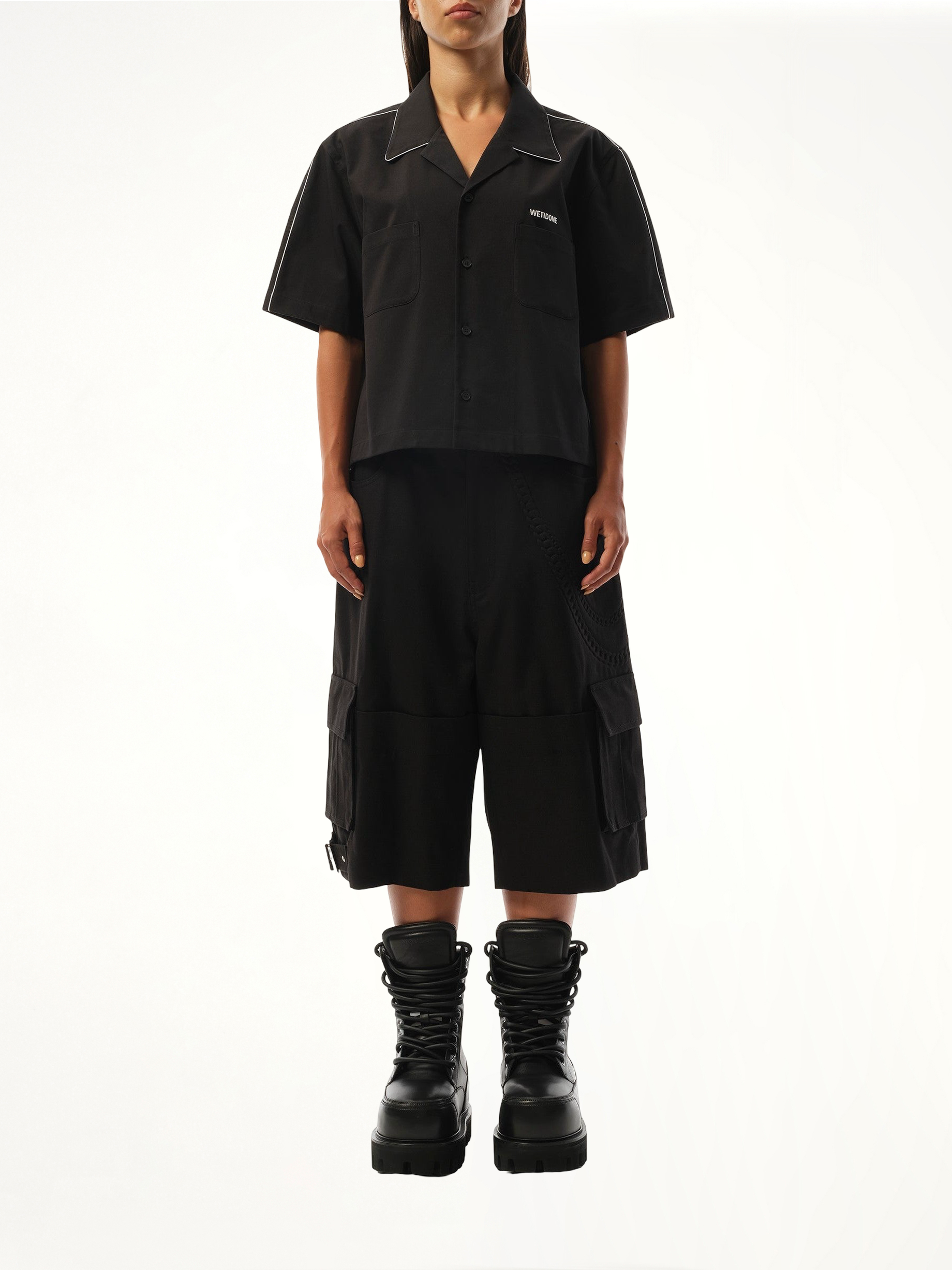 Short-Sleeved Convertible Shirt in Black