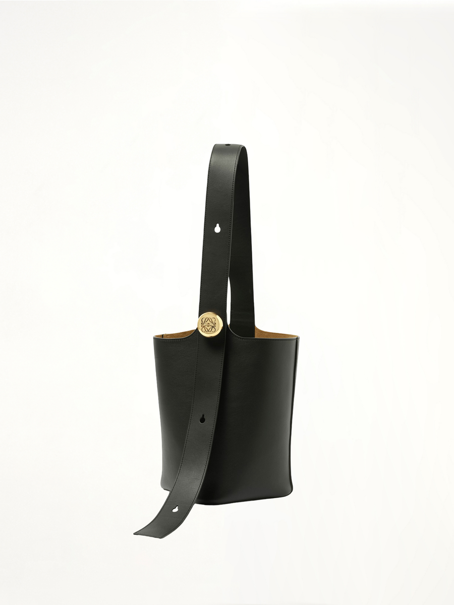 Pebble Bucket Medium in Black
