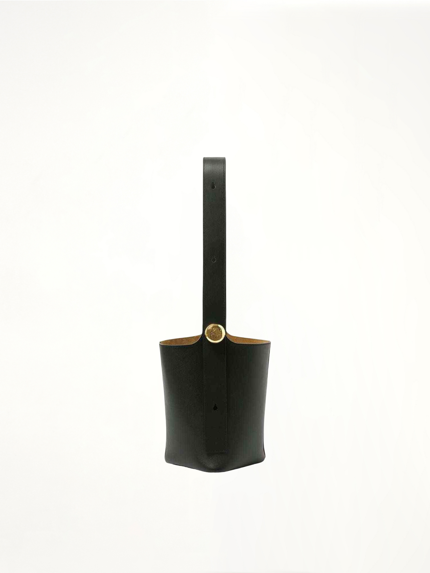 Pebble Bucket Medium in Black