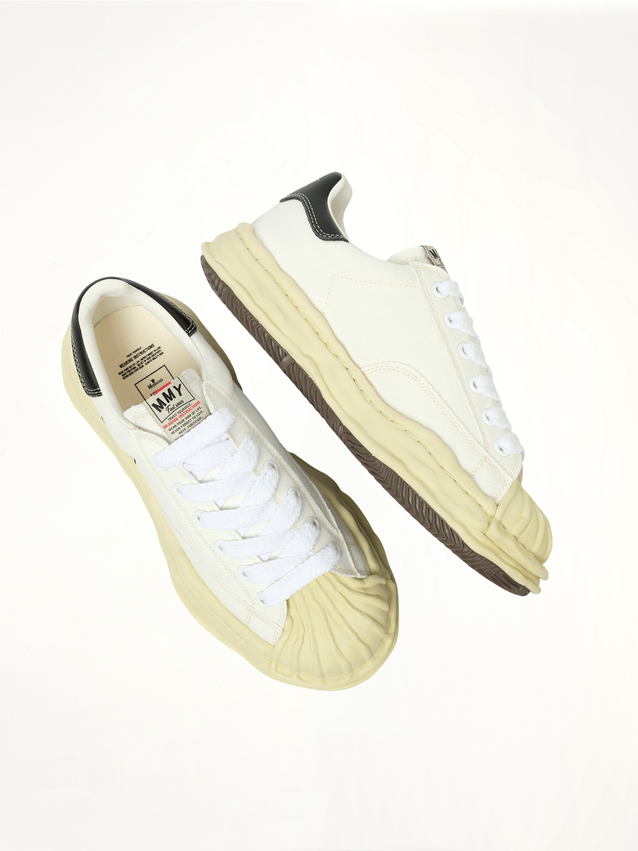 Blakey OG Vintage Leather Low Sneaker in White Back View | MAISON MIHARA YASUHIRO