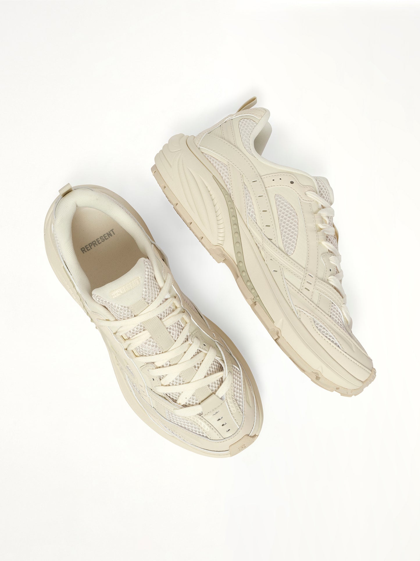 Storm Runner in Off White