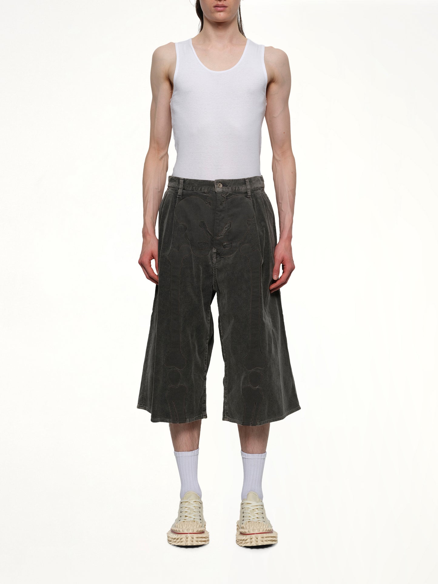 Bone Applique Corduroy Croppedpants in Grey