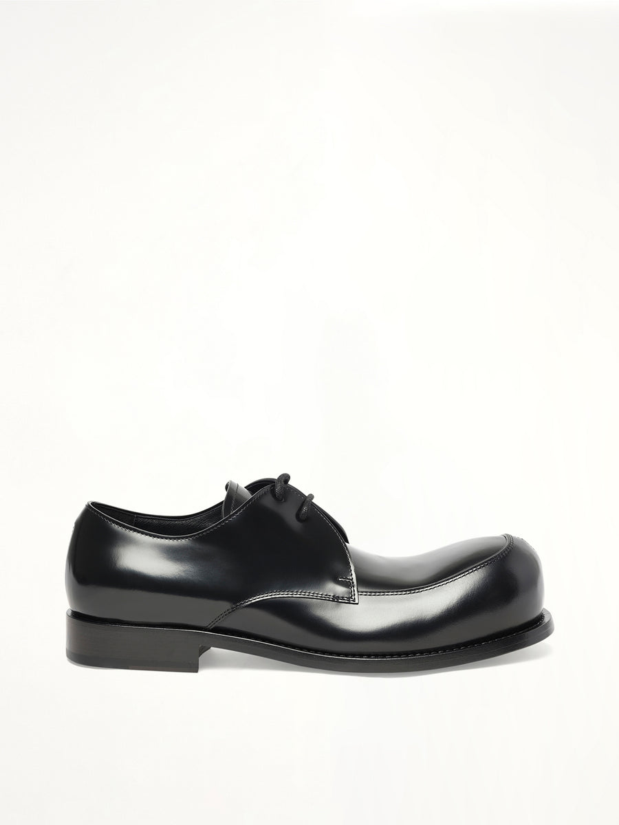 Round Toe Derby in Black Side View | MARNI