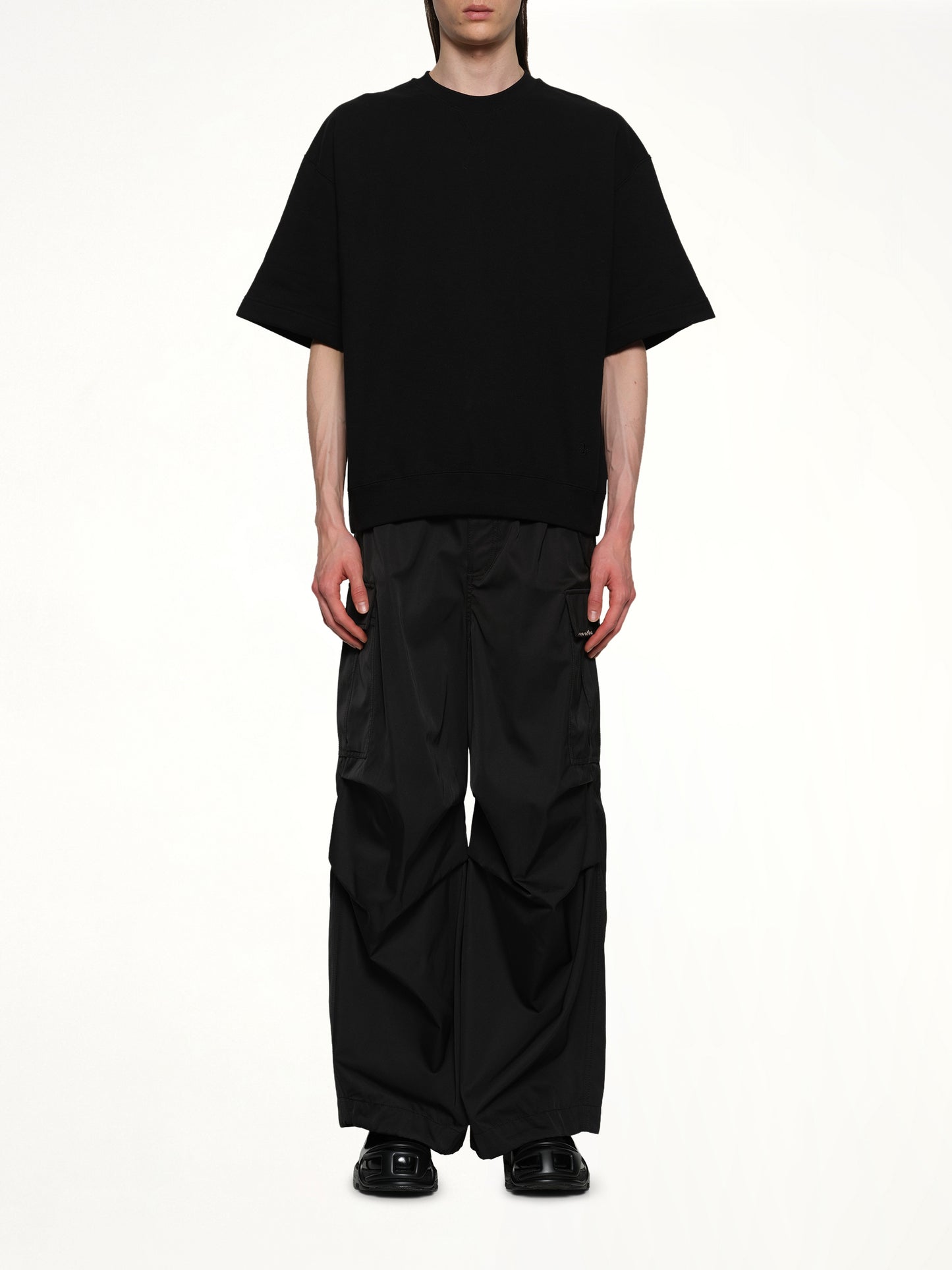 Crewneck Short Sleeve Sweatshirt in Black