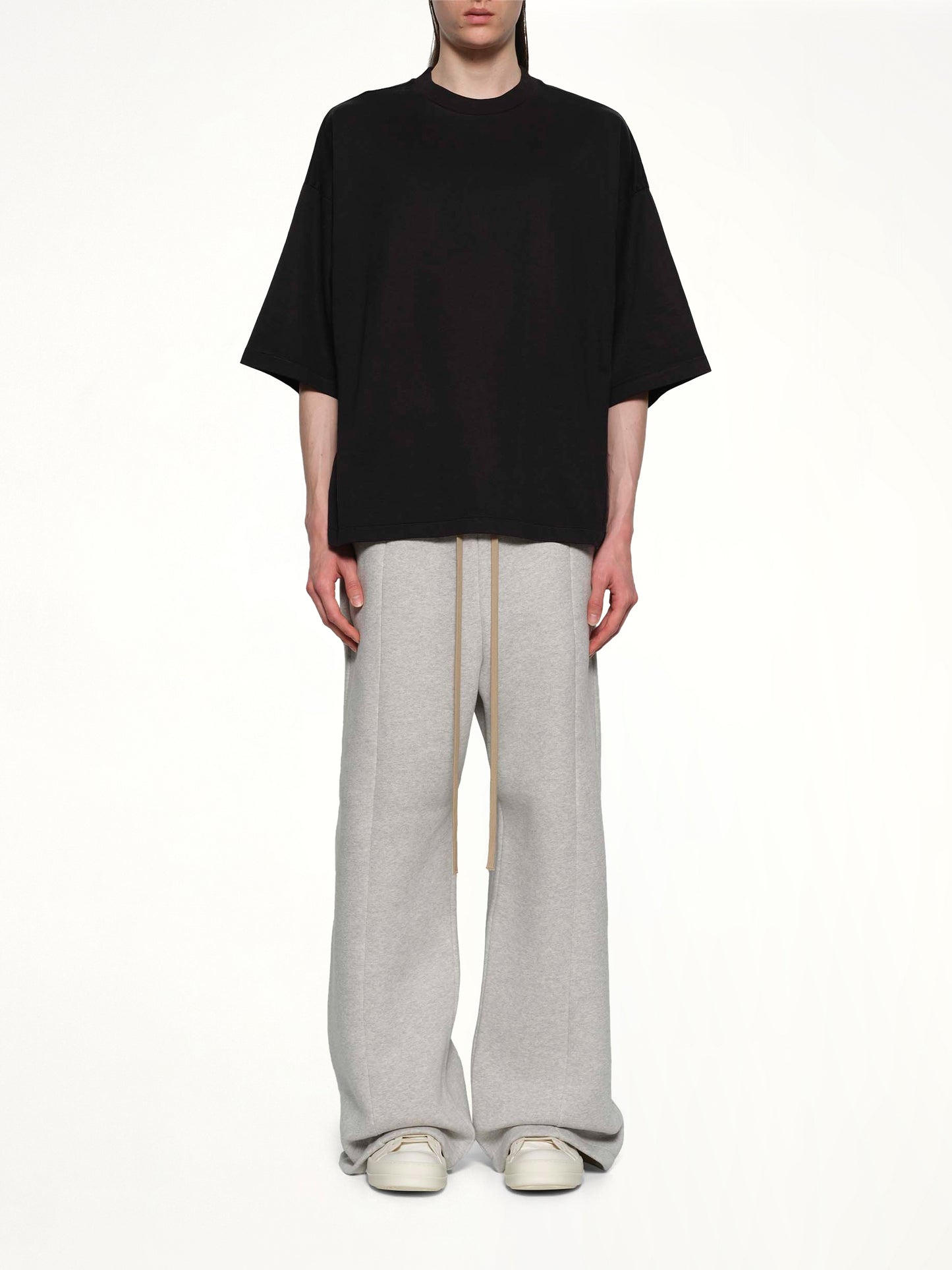 Relaxed Fit Logo T-Shirt in Black