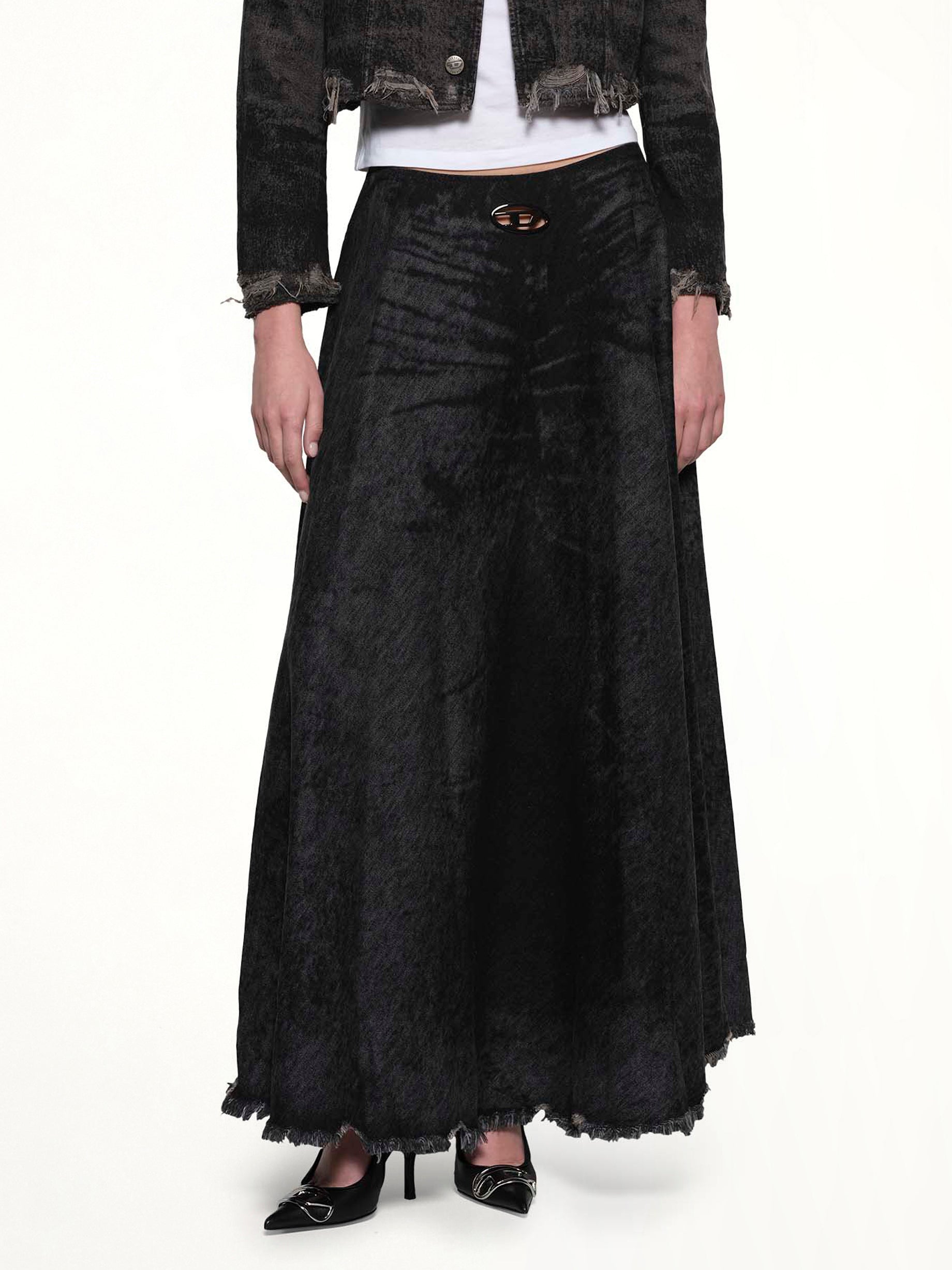DE-HANNIE-FSH Denim Skirt in Black