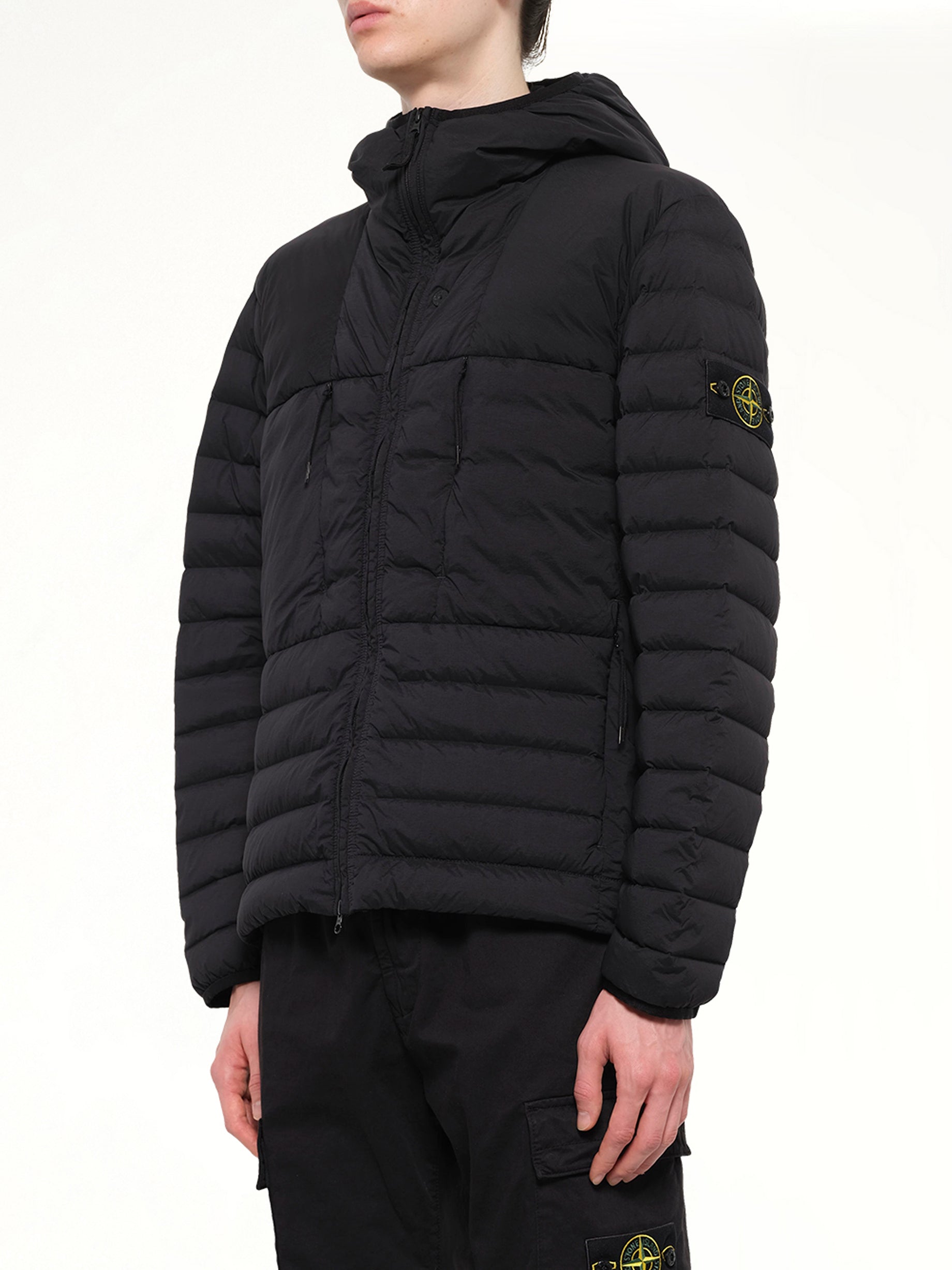 4100107 Seamless Tunnel Nylon Down Jacket in Black