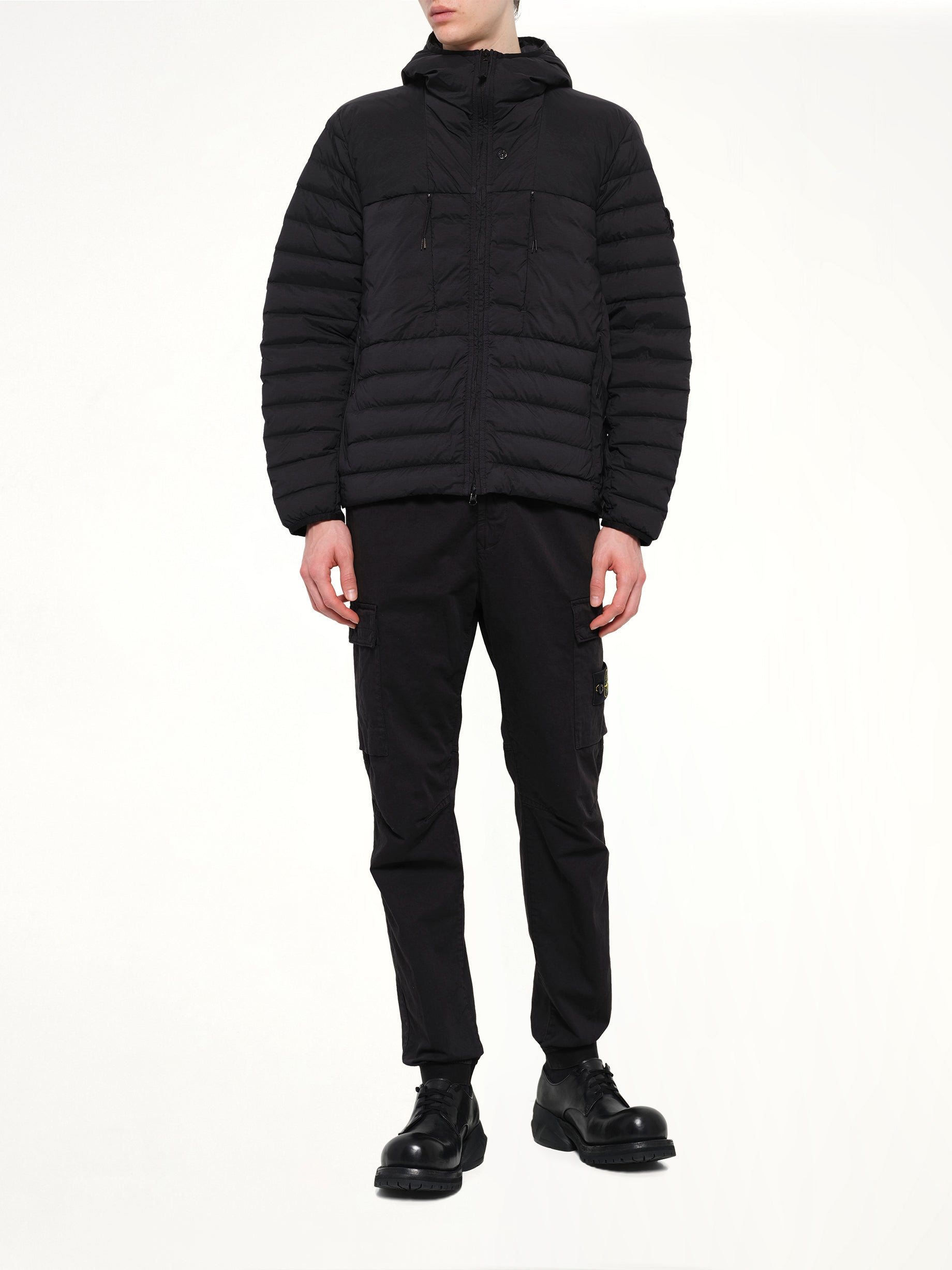 4100107 Seamless Tunnel Nylon Down Jacket in Black