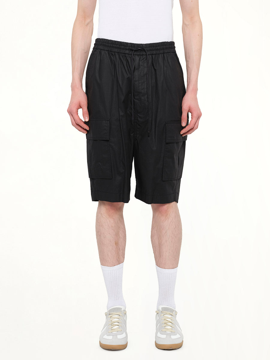 Juunj Short in Black