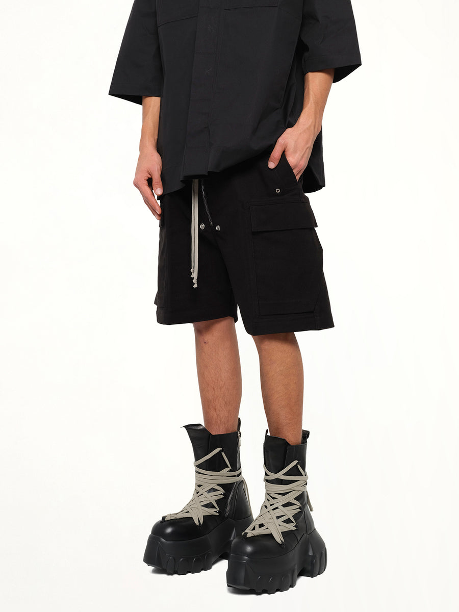 Brushed Twill Cargobela Shorts in Black