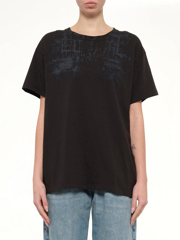 Numbers Regular T-Shirt in Carbon
