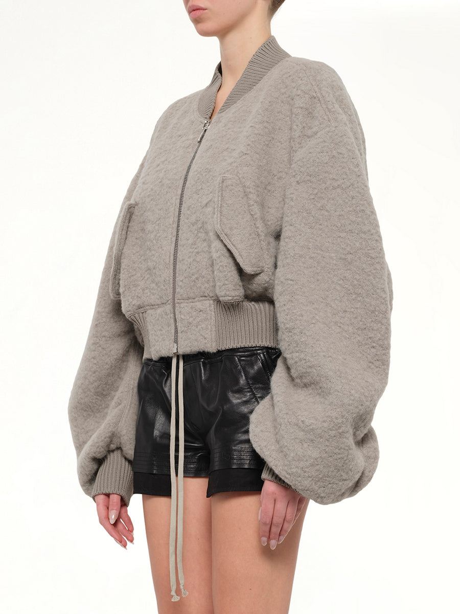 Secchia Cropped Flight in Dark Pearl