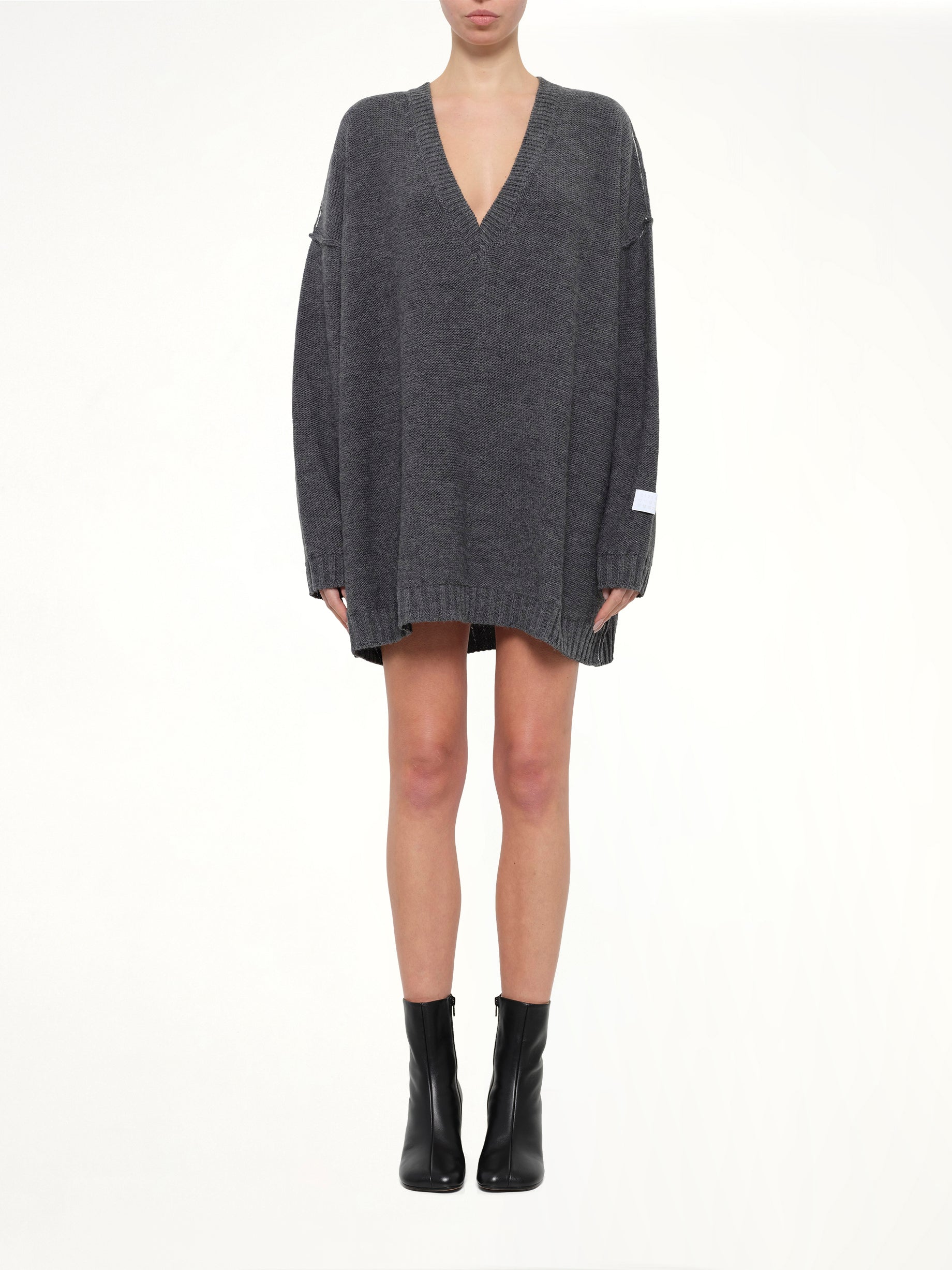 V-Neck Sweater in Grey Melange
