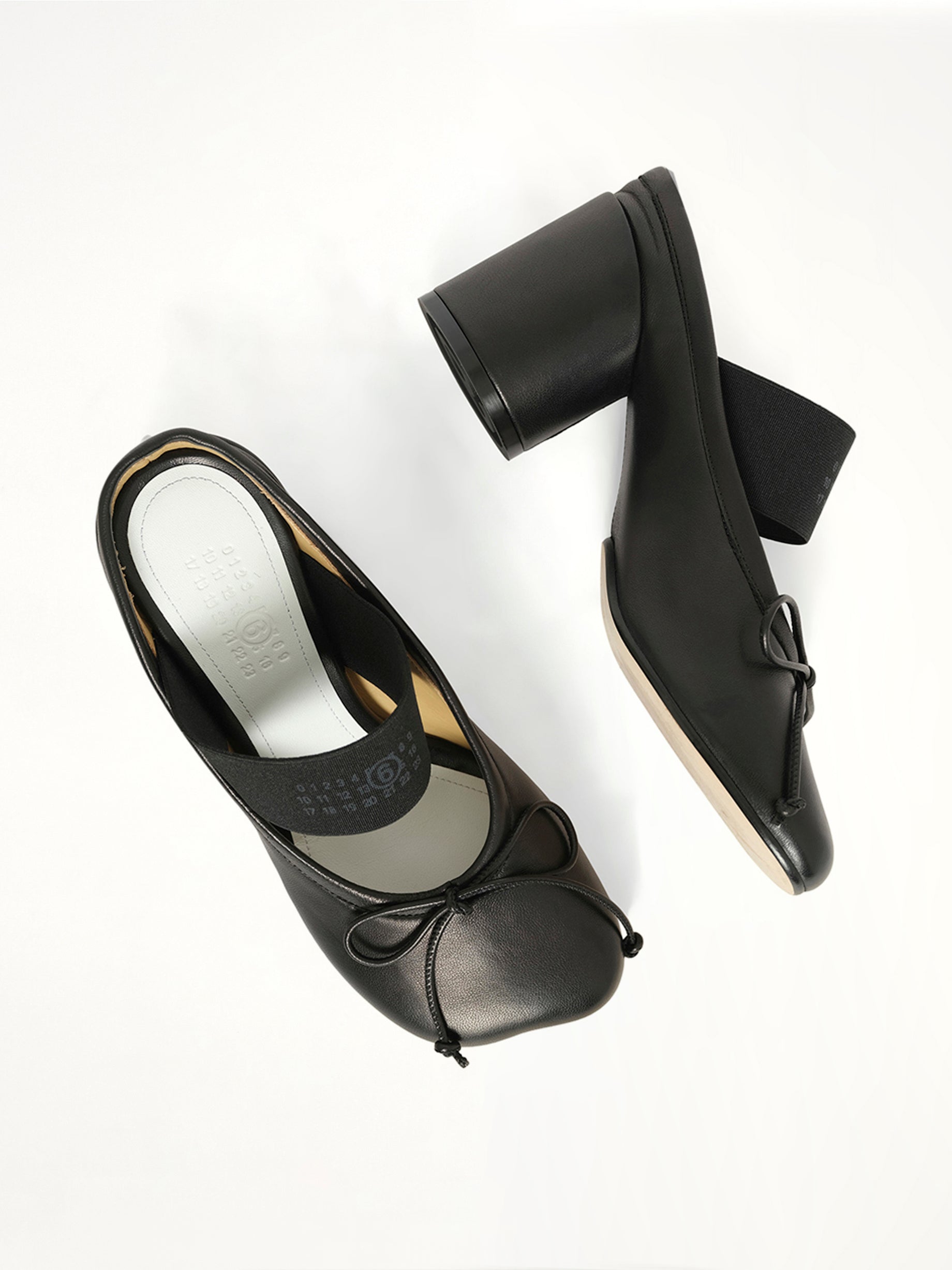 Elastic Band Sandal in Black