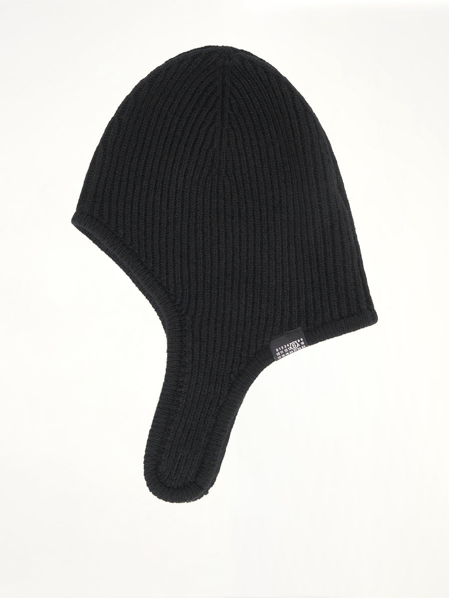 MM6 Beanie in Black