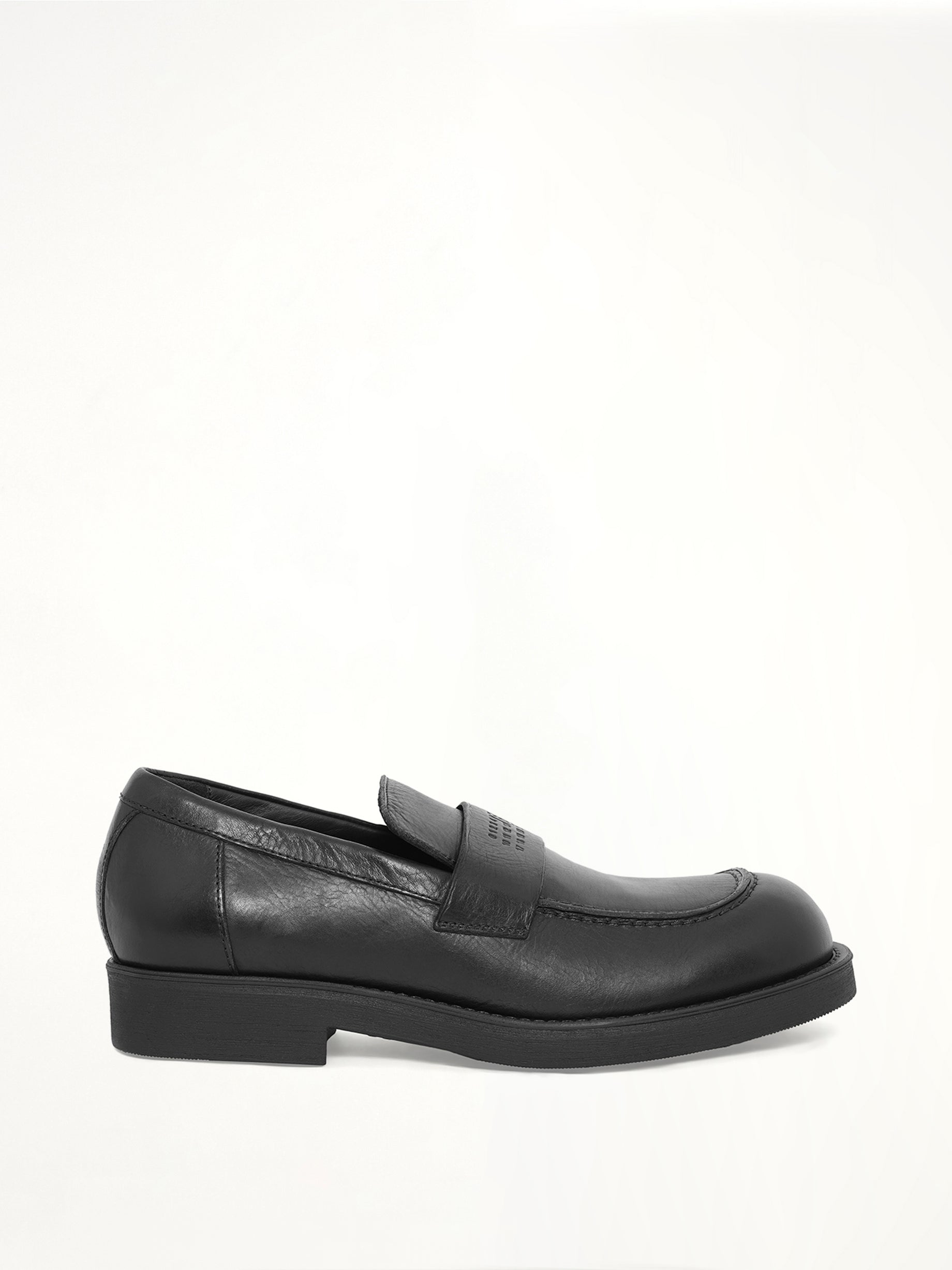 MM6 Mocassin in Black