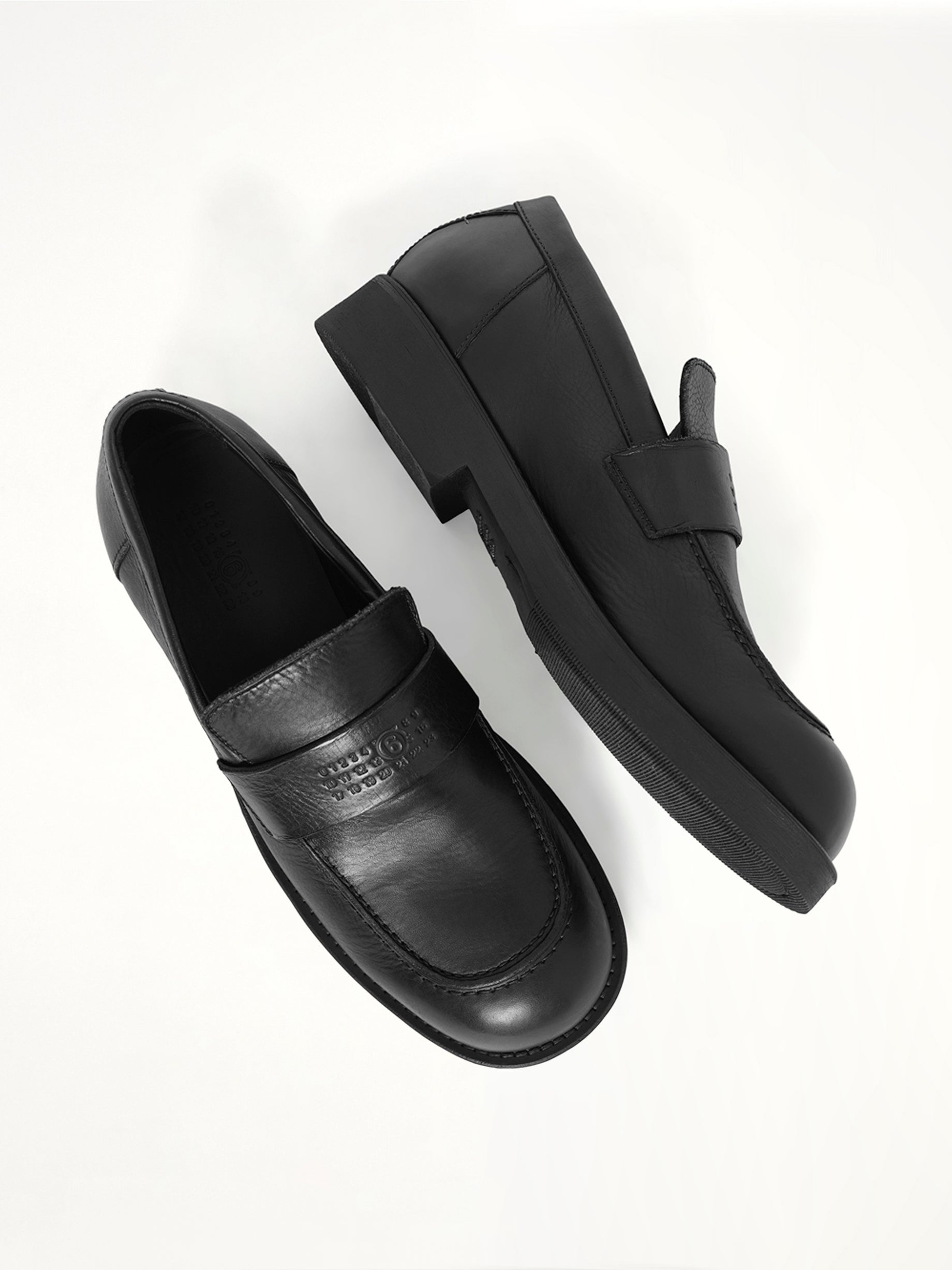 MM6 Mocassin in Black