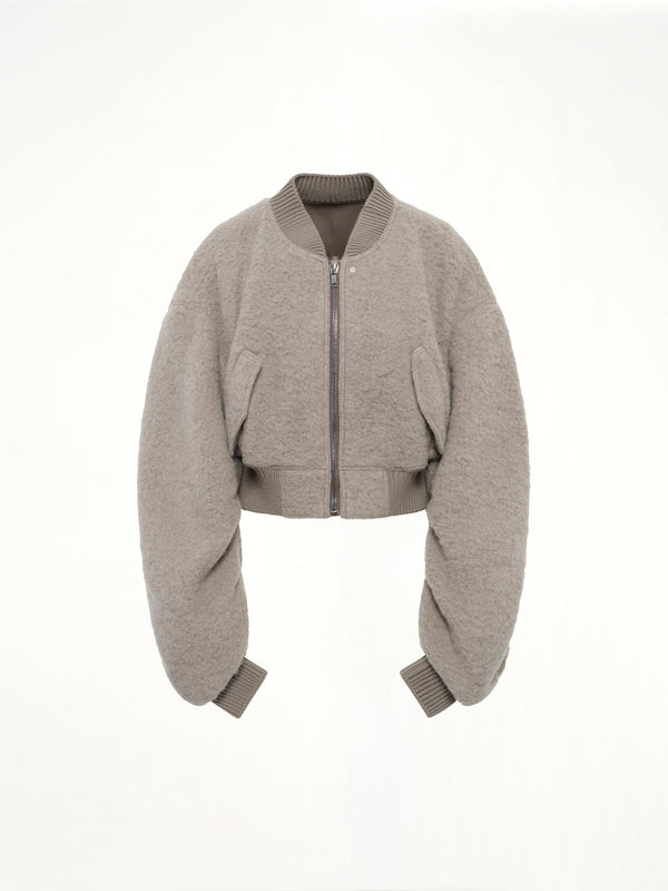 Secchia Cropped Flight in Dark Pearl