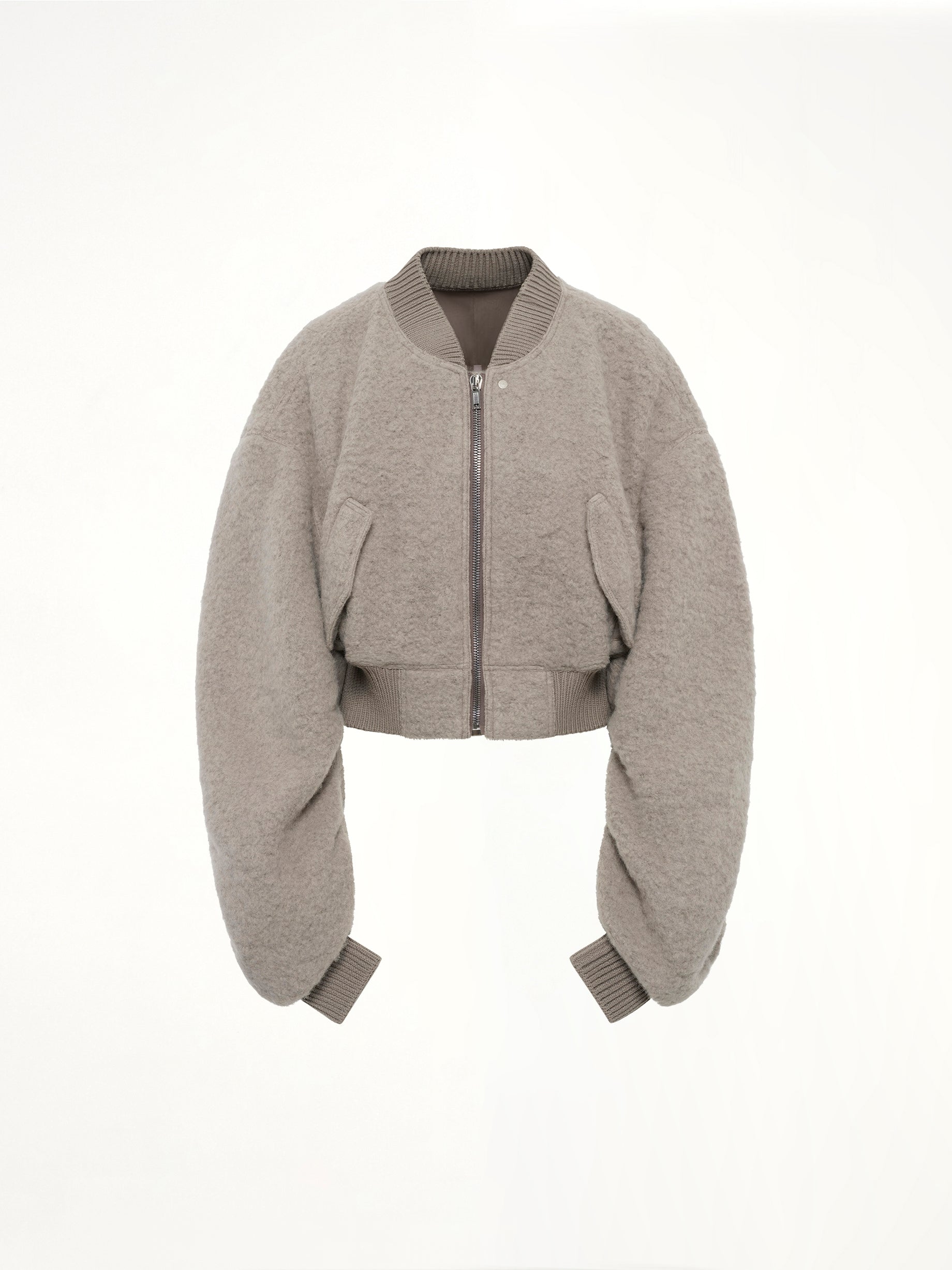Secchia Cropped Flight in Dark Pearl