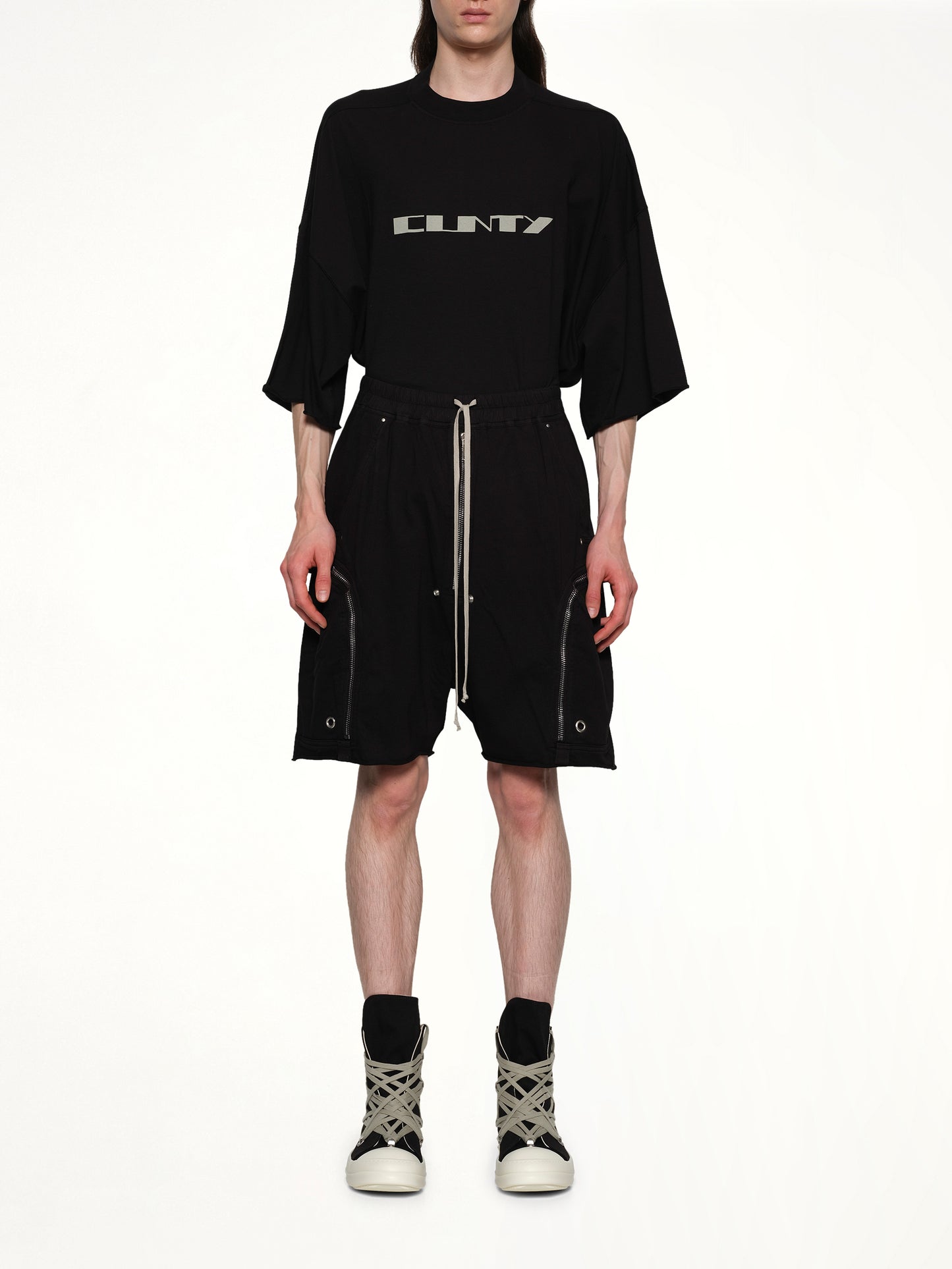 Bauhaus Shorts in Black