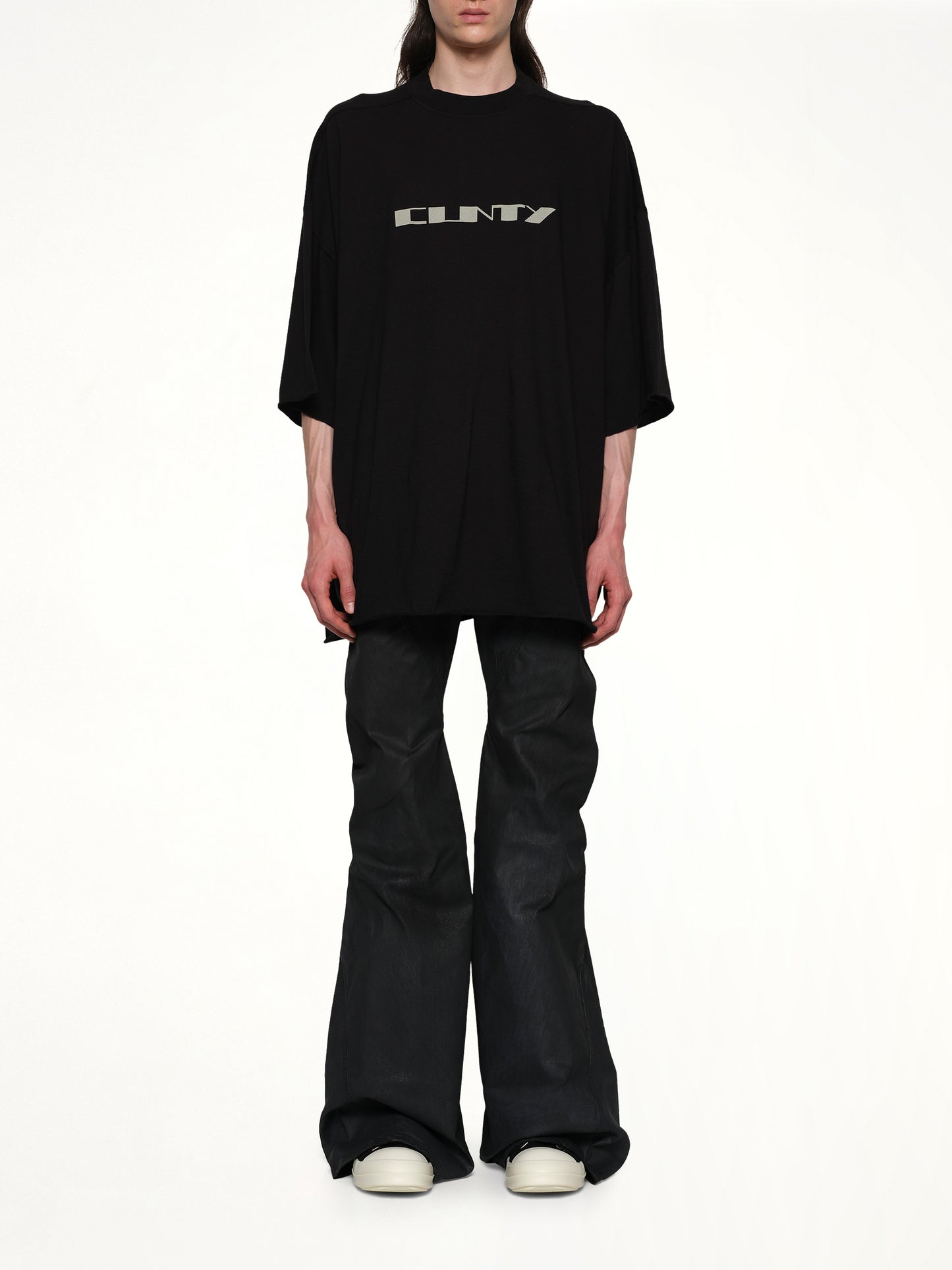 Cunty Tommy T-Shirt in Black/Pearl