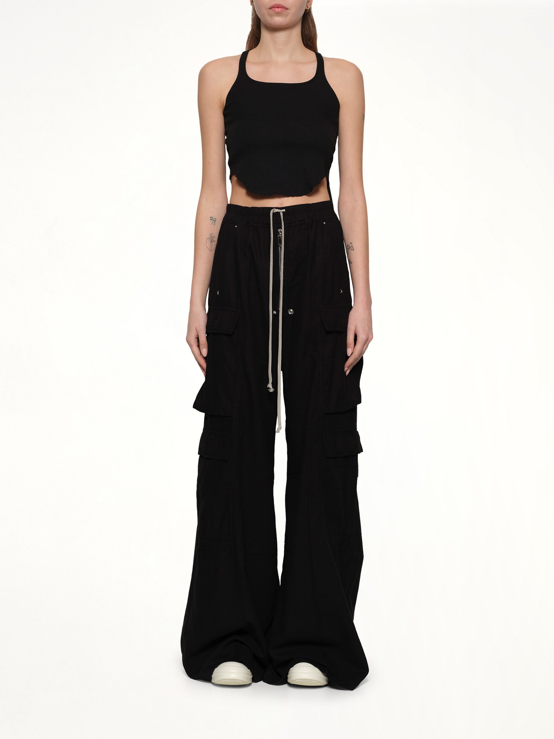 ブラックのダブルカーゴジャンボベラス