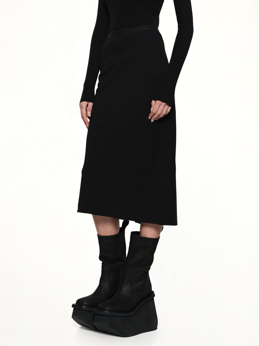 Knee Bias Light Skirt in Black