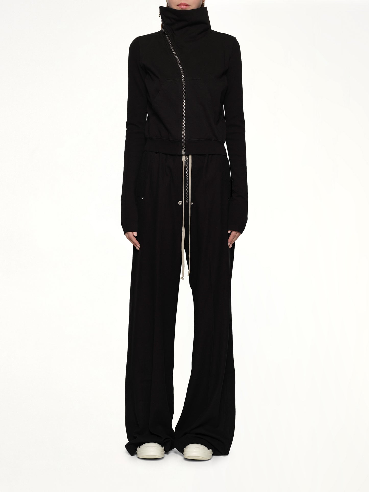 Mountain Sweat in Black