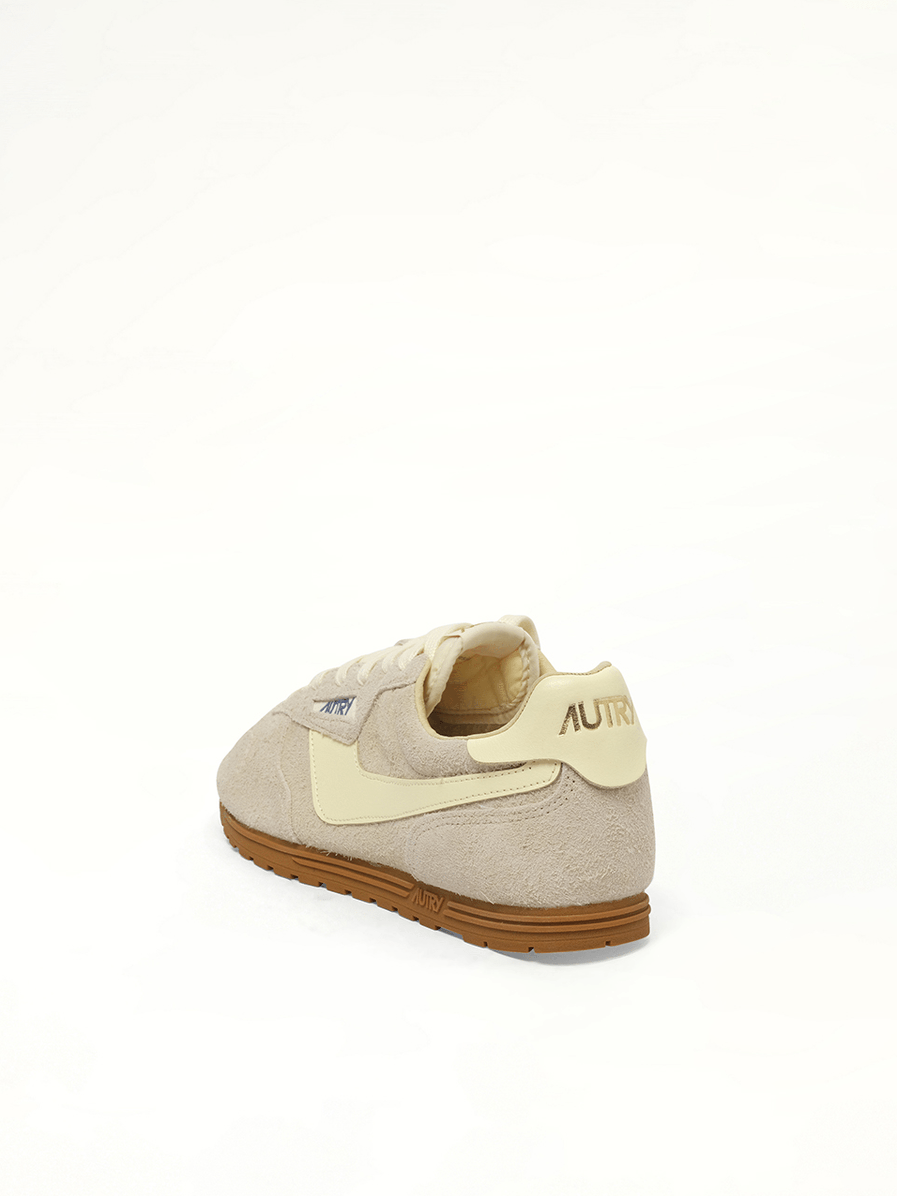 Windspin Low Sneakers in Wife/Rutabaga Top View | AUTRY