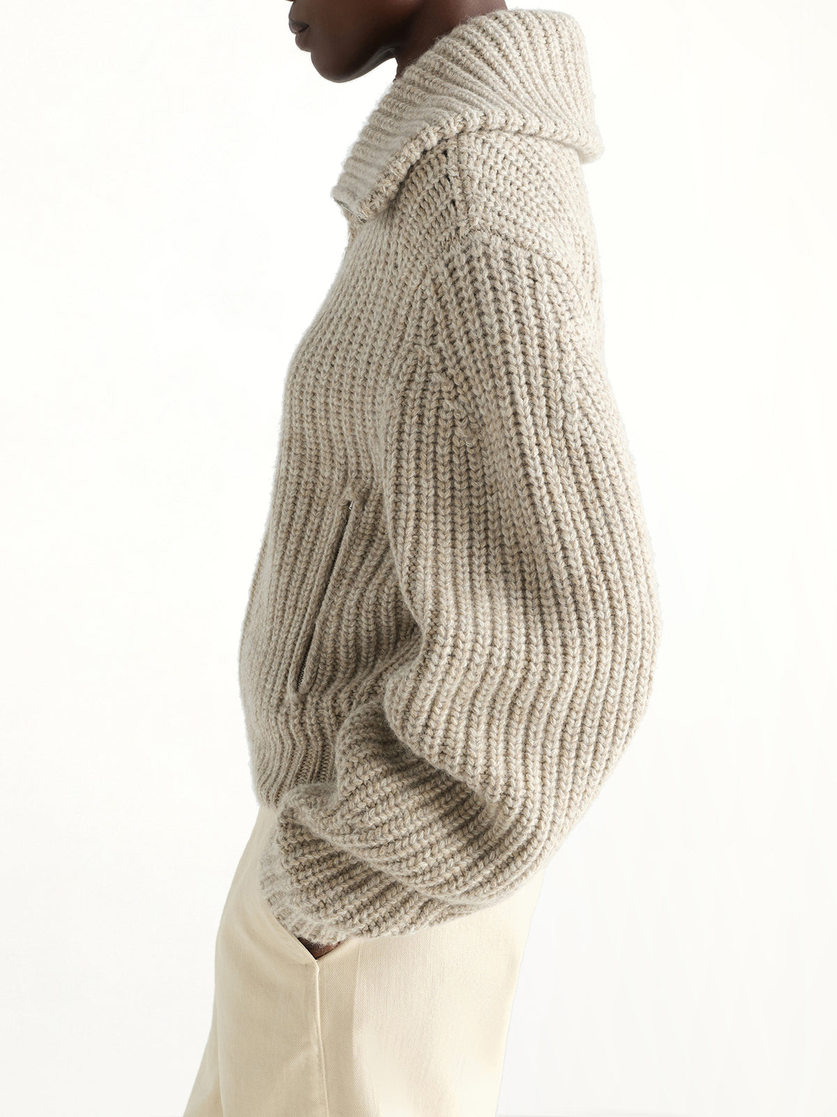 Zipped Cardigan in Beige/Oat