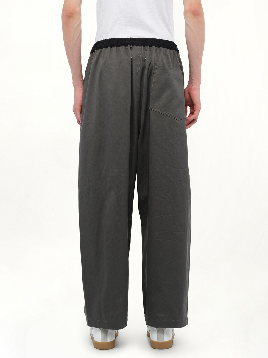 Stone Washed Relax Chinos in Dark Grey